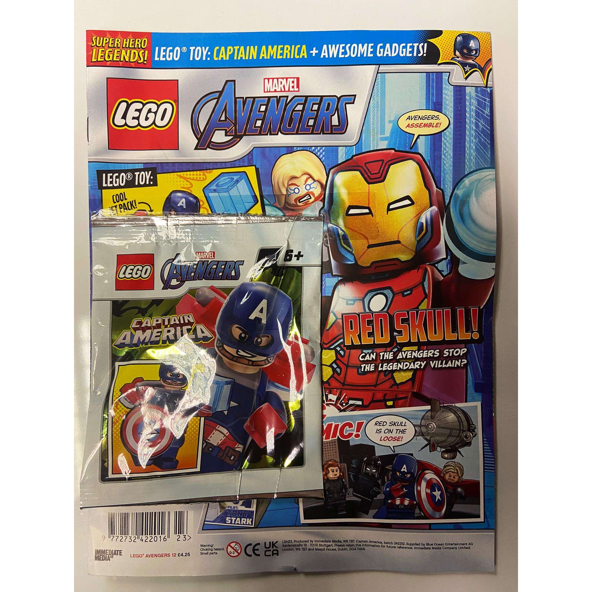 LEGO Super Hero Legends magazine issue 12 with the Captain America foil pack 242212